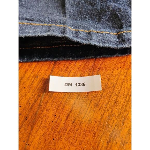 Forever 21 brand Denim Jeans  Size: 14 (1336) - Picture 6 of 6